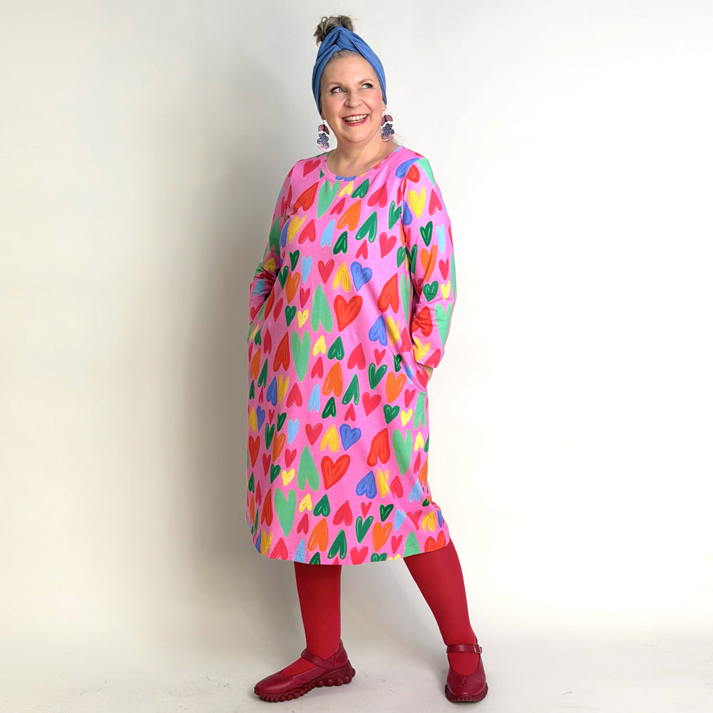 Ajaton trikoomekko | HERTTA