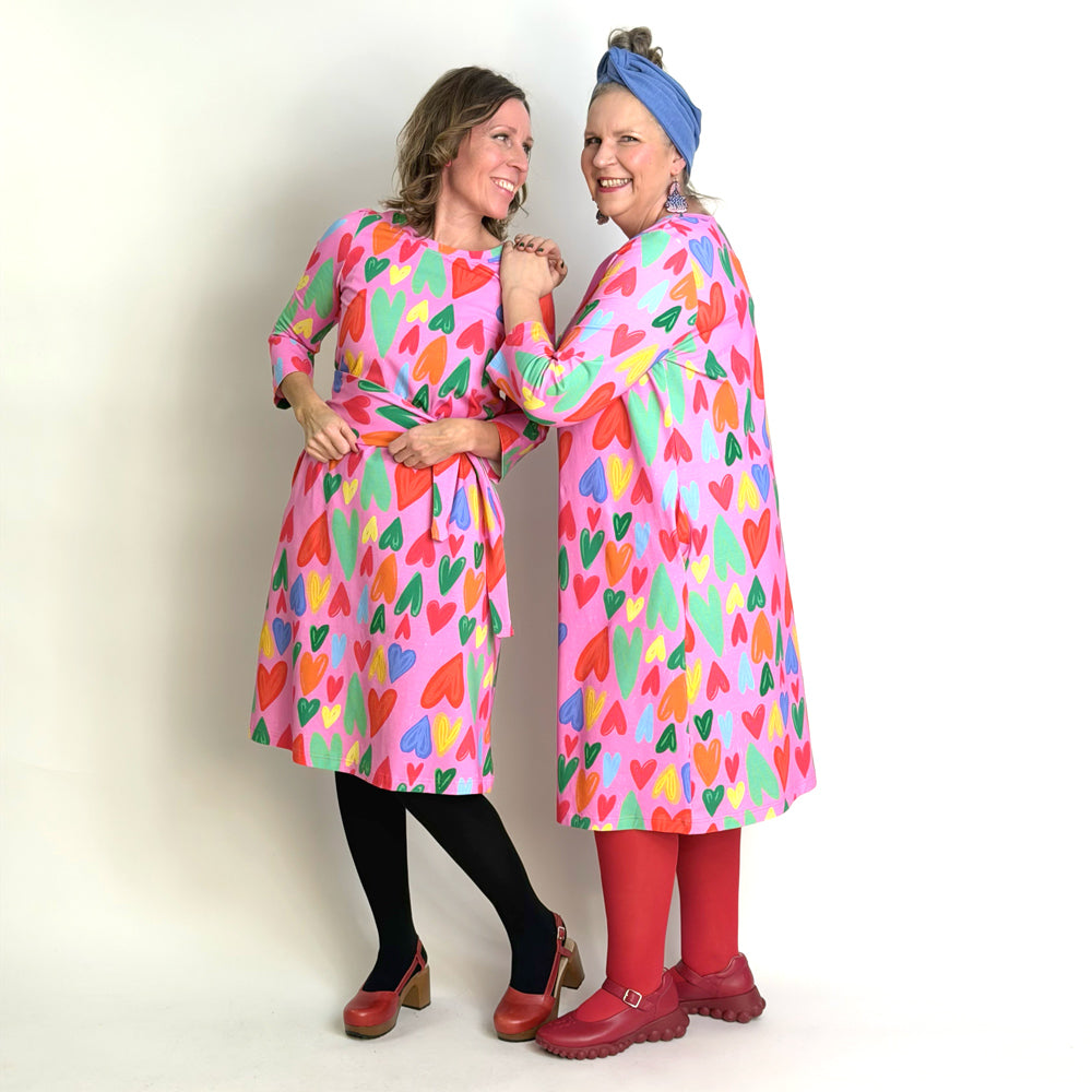 Ajaton trikoomekko | HERTTA