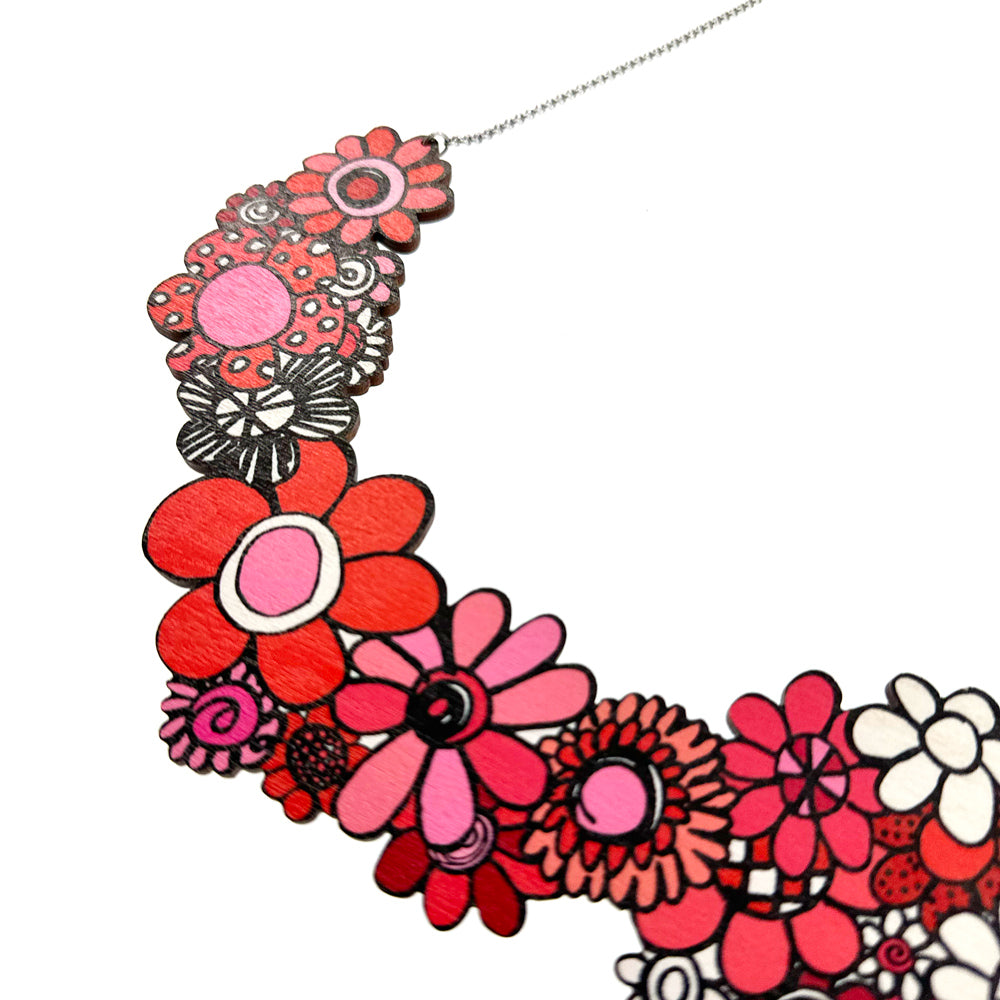 Necklace | KUKKARALLA | red/blue