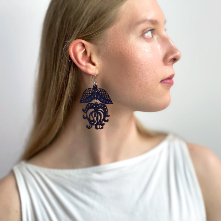 Earrings | PARATIISI | black