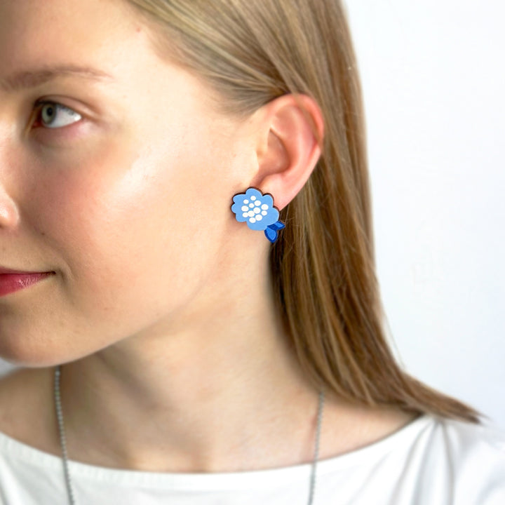 Button earrings | SUVI | blue