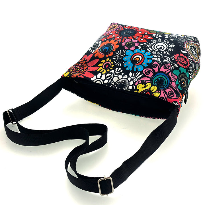 Olka Shoulder Bag | MEGAKUKKARALLA